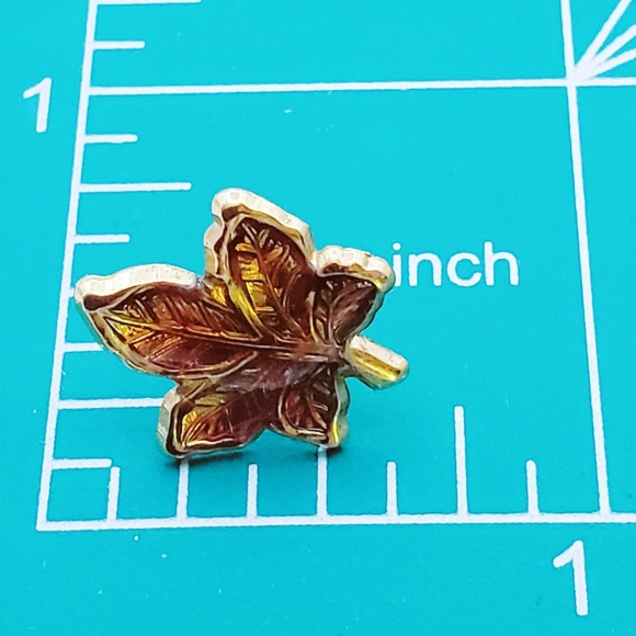 Beautiful Dainty Autumn Leaf Post Earrings - Picture 4 of 5